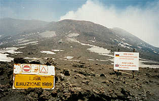 Etna2.jpg (13412 Byte)